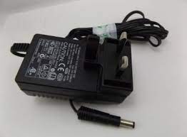 Cargador 100-240v  50/60 hz  FW 7218M/12***usado***